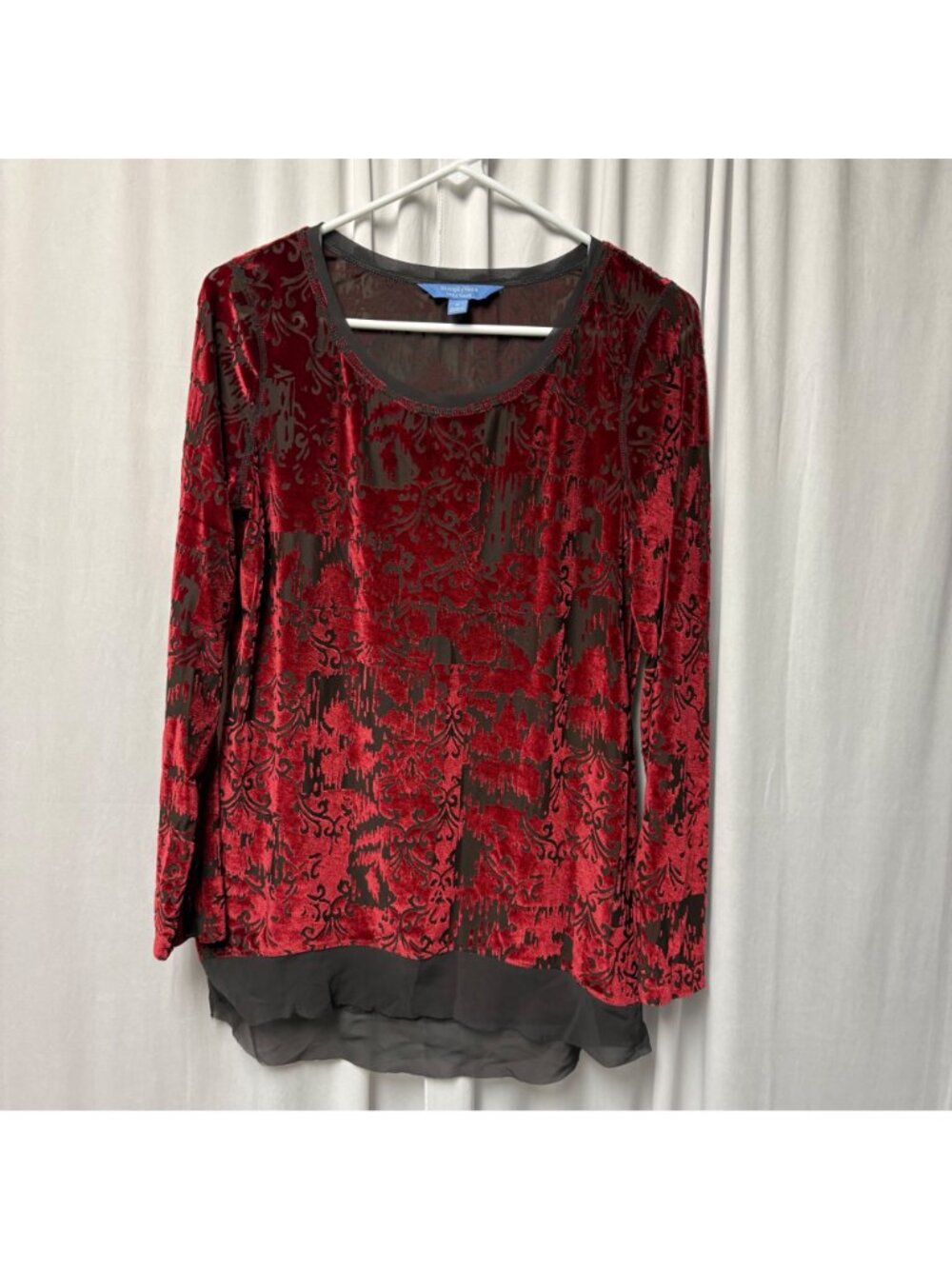 Simply Vera Wang Velvet Burnout Tunic Top Womens Medium Red Sheer Long Sleeve - Picture 5 of 9
